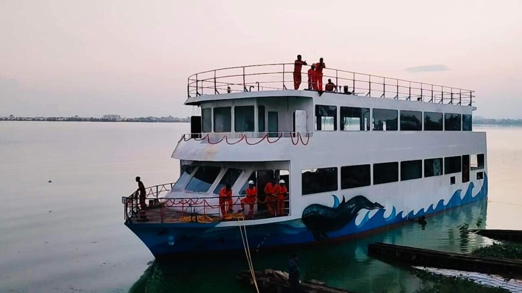 Gorakhpur cruise